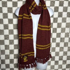 Gryffindor scarf Harry Potter maroon red gold